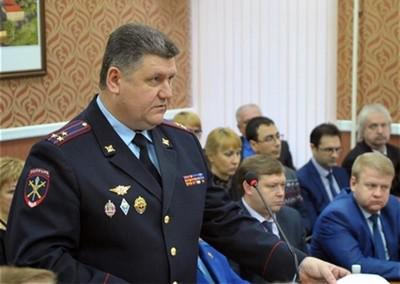 Андрей Гусаров (слева)